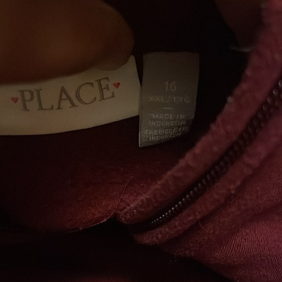2 Children’s Place maroon zip up hoodies - Picture 7 of 7